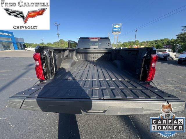 ChevroletSilverado 3500HD32