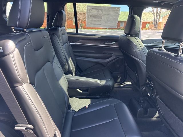 New 2025 White Jeep Limited image 11