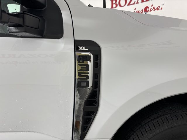 2024 Oxford White Ford Super Duty F-350 SRW XL RWD Truck