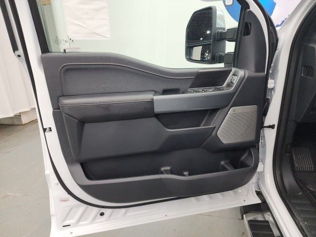 New 2025 White Ford Lariat image 10