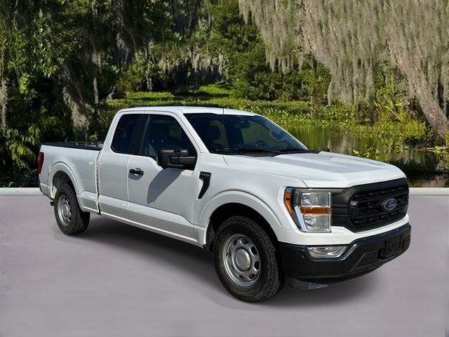 Oxford White 2022 Ford F-150 XL SuperCab RWD Pickup Truck 4X2 Automatic
