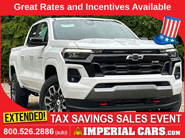 Summit White 2026 Chevrolet Colorado Pickup Truck Four-Wheel Drive 8-Speed Automatic