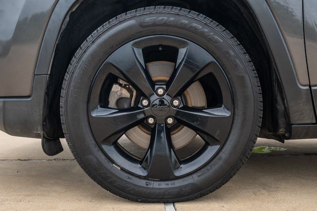 2020 Jeep Cherokee Altitude Gray at Emmons Autoplex