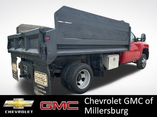 2009 Chevrolet Silverado 3500HD Work Truck - Image 3