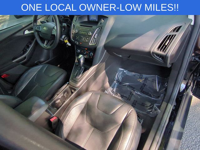 Used 2016 Black Ford SE image 35