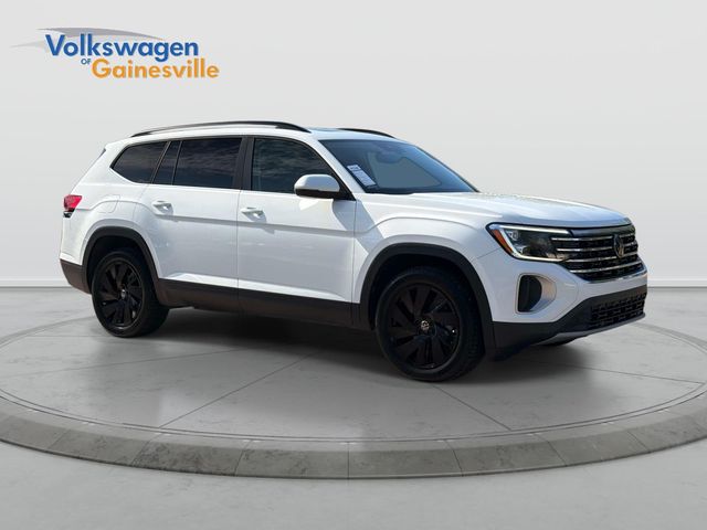 Opal White Pearl 2024 Volkswagen Atlas SUV / Crossover Front-Wheel Drive 8-Speed Automatic