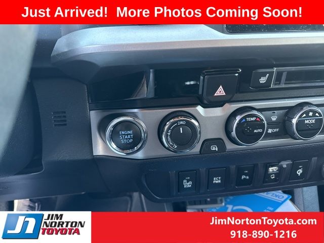 2017 Toyota Tacoma Limited 9