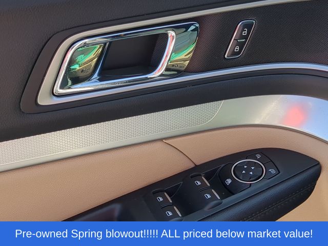 Used 2017 White Ford XLT image 21