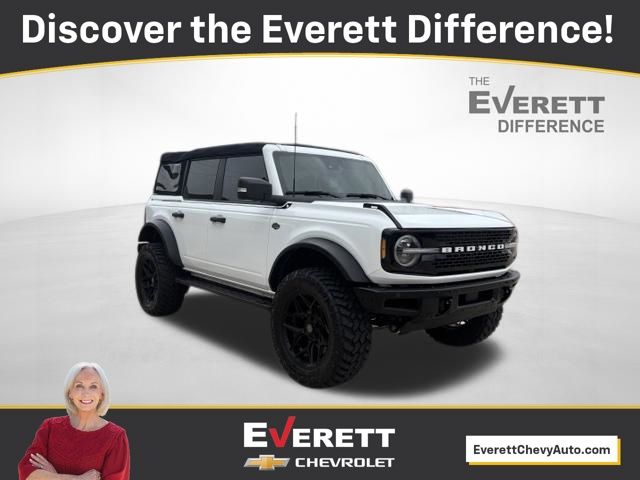 Oxford White 2024 Ford Bronco SUV / Crossover Four-Wheel Drive Automatic