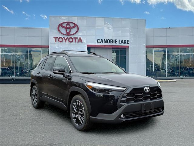 2026 Toyota Corolla Cross XLE's photo