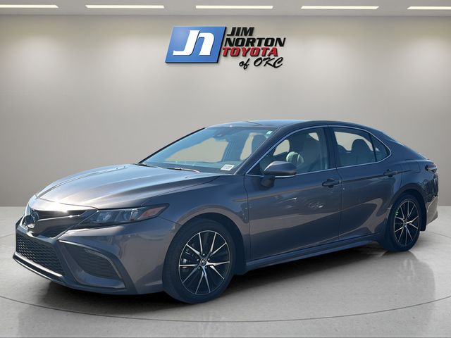 2024 Toyota Camry Hybrid SE FWD