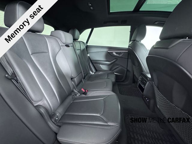 Q8 Premium Plus 55 TFSI quattro