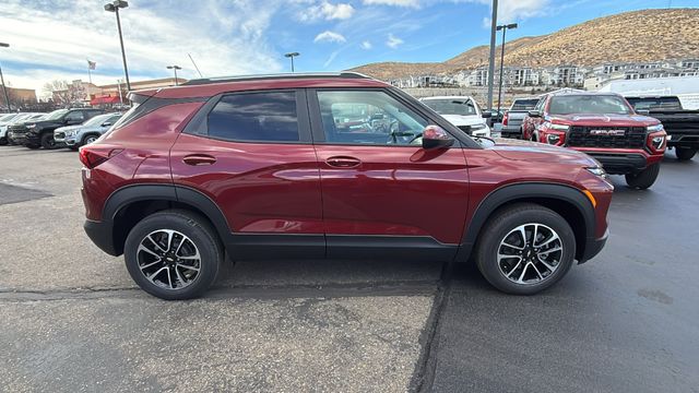 2025 Chevrolet TrailBlazer LT 2