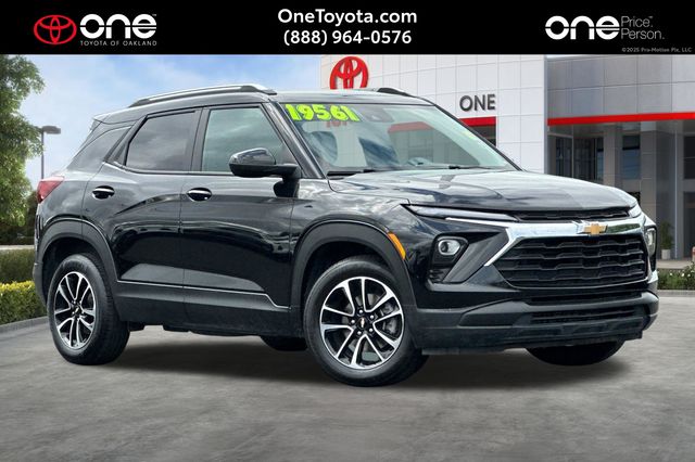 Black Metallic 2025 Chevrolet Trailblazer SUV / Crossover Front-Wheel Drive Continuously Variable Transmission