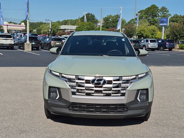 Used 2024 Green Hyundai SE image 8