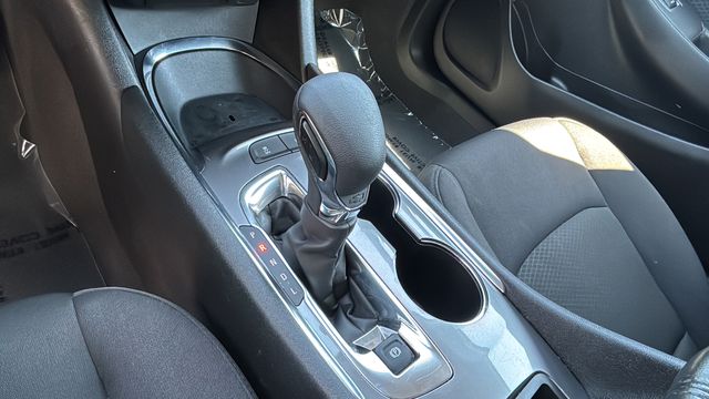 Used 2025 White Chevrolet LT image 29