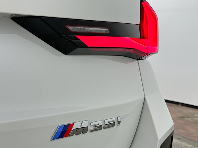 2025 BMW X1 M35i 38