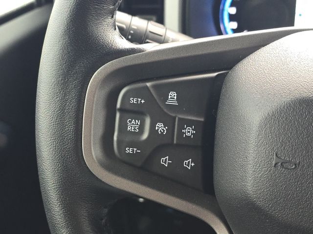 2023 Ford Bronco Big Bend:B02033