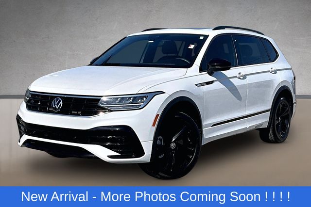 Opal White Pearl 2023 Volkswagen Tiguan SUV / Crossover Front-Wheel Drive 8-Speed Automatic