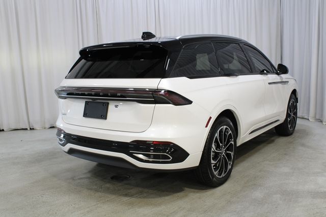 New 2026 White Lincoln Reserve image 27