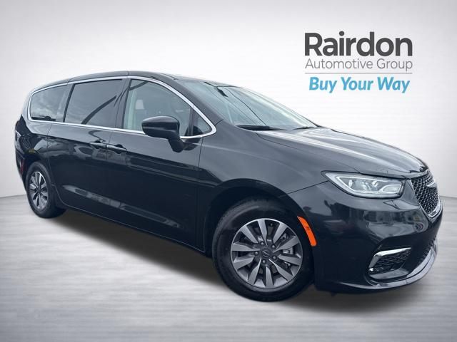 2023 Chrysler Pacifica Hybrid Touring L FWD