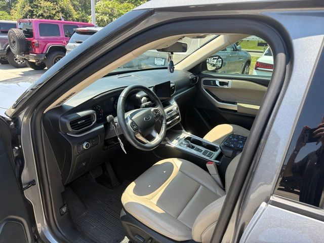 Used 2021 Gray Ford XLT image 7