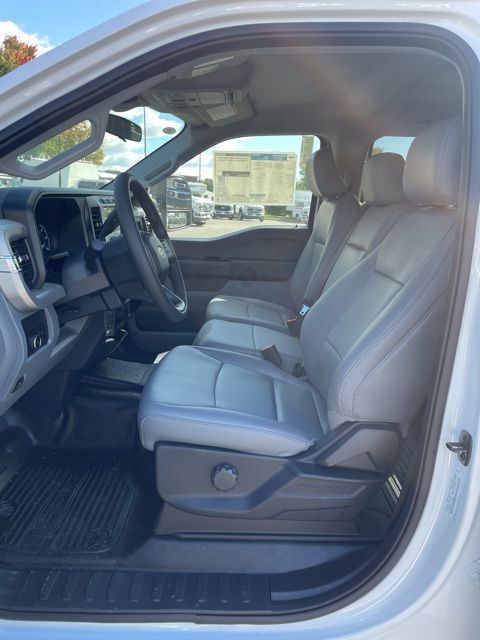 2024 Ford F-550 Super Duty 