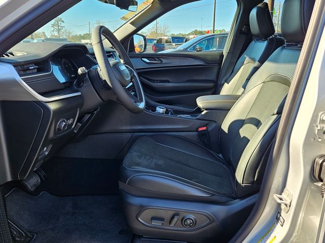 2025 Jeep Grand Cherokee Altitude X 4x2