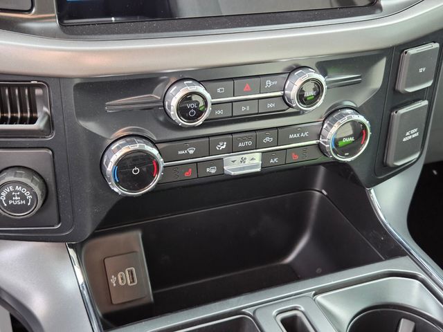 New 2026 Ford F-150 SuperCrew 5.5' Box XLT