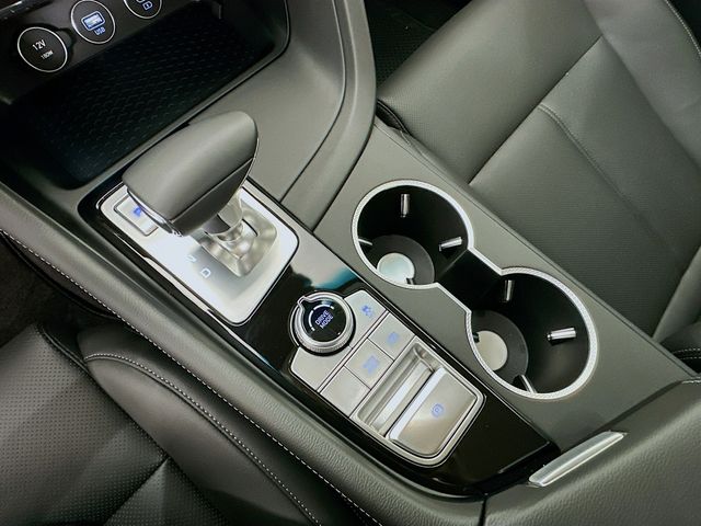 Thumbnail: 2025 Genesis G70 - 17