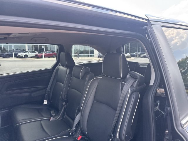 Used 2025 Honda Odyssey Van