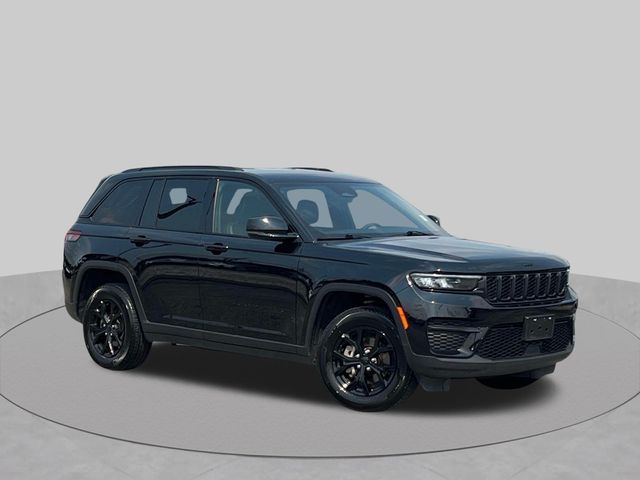 Diamond Black Crystal Pearlcoat 2025 Jeep Grand Cherokee SUV / Crossover Four-Wheel Drive 8-Speed Automatic