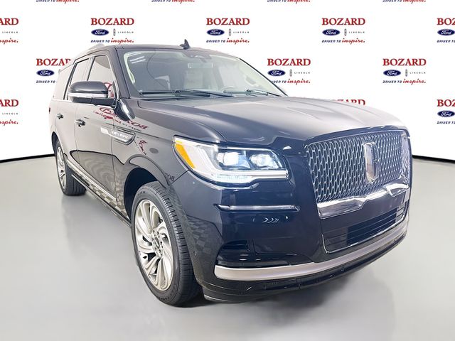 2022 Lincoln Navigator Standard 4WD
