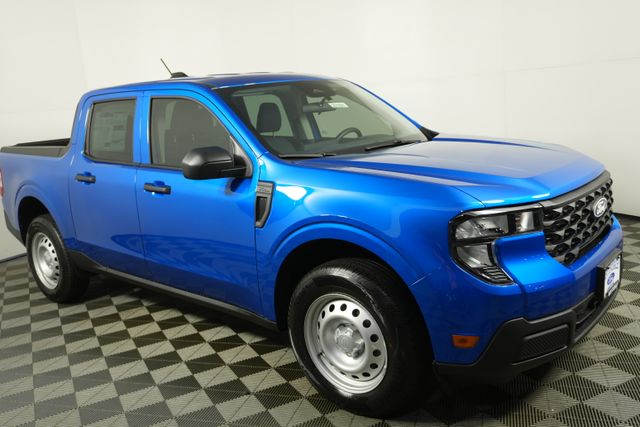2025 Ford Maverick XL's photo