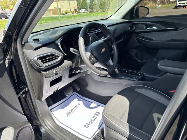 2023 Chevrolet TrailBlazer - Image 12