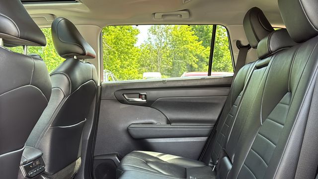 Used 2024 Toyota Highlander SUV