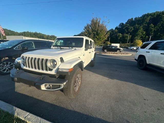 Bright White Clearcoat 2025 Jeep Wrangler SUV / Crossover Four-Wheel Drive 8-Speed Automatic
