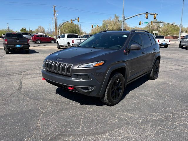 Gray (Granite Crystal Metallic Clearcoat) 2018 Jeep Cherokee Trailhawk 4WD SUV / Crossover Four-Wheel Drive 9-Speed Automatic