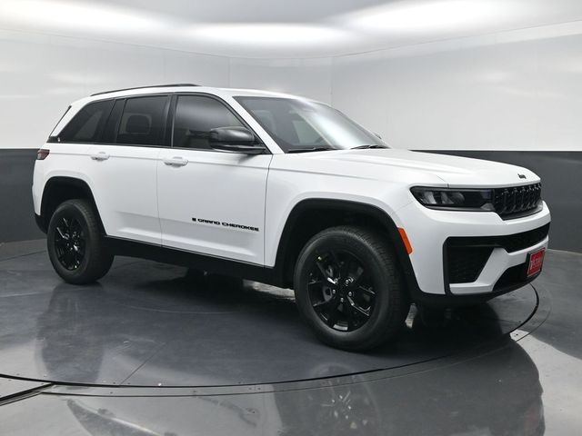 2026 Jeep Grand Cherokee Altitude - 3
