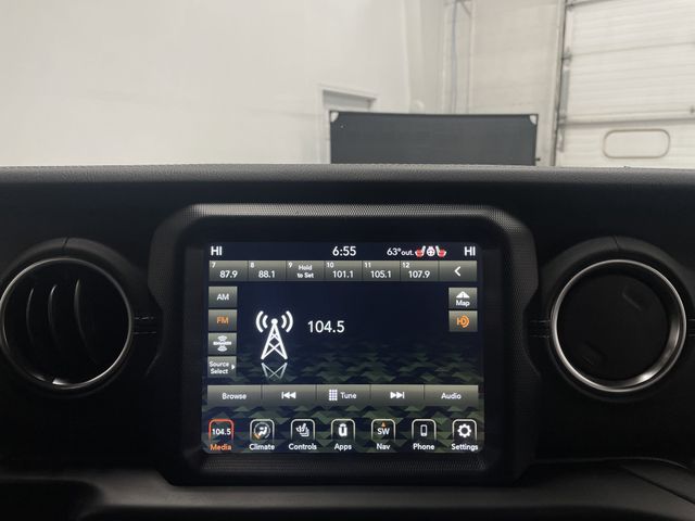 2022 Jeep Wrangler Unlimited Sahara 4xe photo