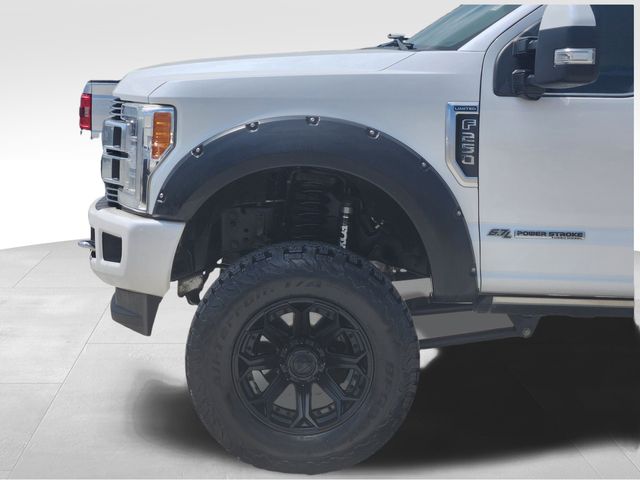 2019 White Platinum Metallic Tri-Coat Ford Super Duty F-250 SRW Limited 4X4 Truck
