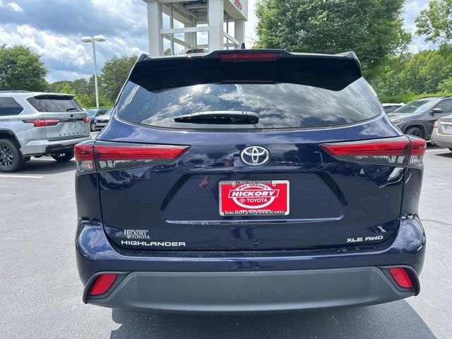 2023 Toyota Highlander XLE - Photo 6