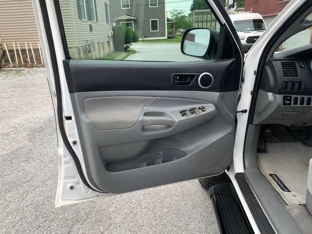 Used 2006 Toyota Tacoma Truck