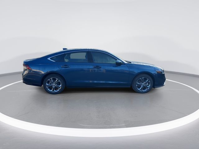 Used 2024 Blue Honda EX-L image 8