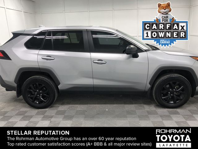 2022 Toyota RAV4 LE 7