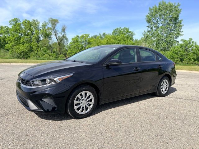 2024 Kia Forte LX AT's photo