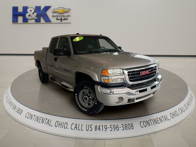 2005 GMC Sierra 2500HD 4 Dr SLT 4WD Extended Cab SB HD