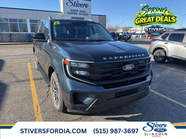 2025 Ford Expedition Active 4WD