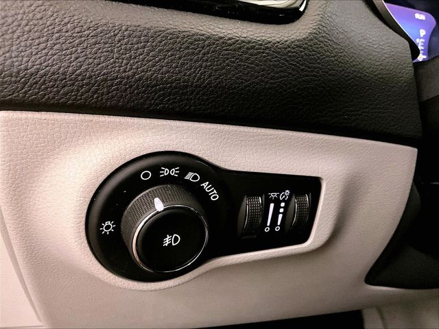 2018 Jeep Compass Limited White at Auto Express Mitsubishi
