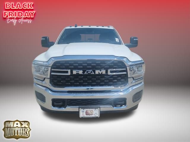 2024 Ram 3500 SLT 2